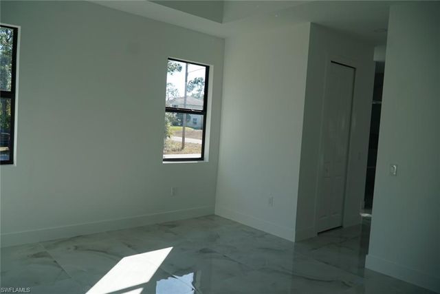 1100 Congress AVE, Lehigh Acres, FL 33972