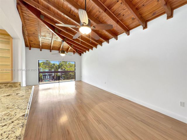 5201 Orduna Dr. 15, Coral Gables, FL 33146