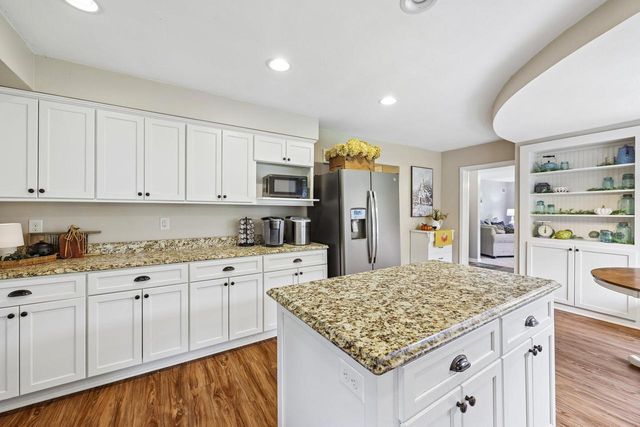 9151 W Grange AVENUE, Hales Corners, WI 53130