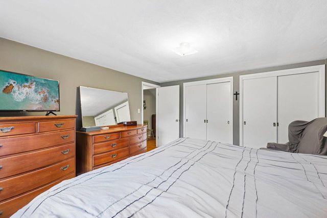 9151 W Grange AVENUE, Hales Corners, WI 53130