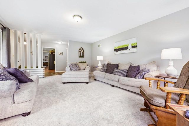 9151 W Grange AVENUE, Hales Corners, WI 53130