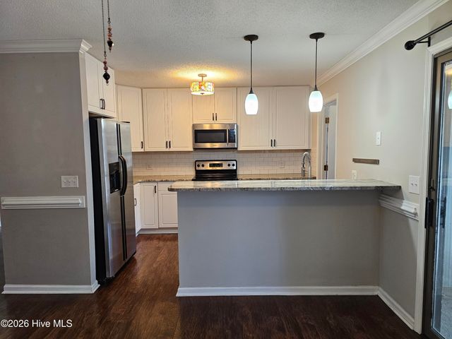 304 75th Avenue N Apt A, Myrtle Beach, SC 29572