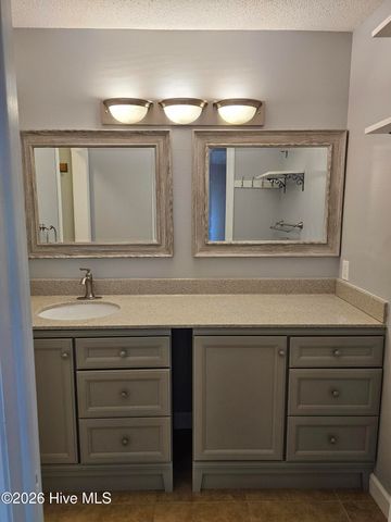 304 75th Avenue N Apt A, Myrtle Beach, SC 29572