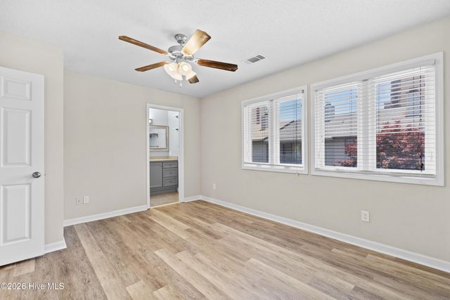 304 75th Avenue N Apt A, Myrtle Beach, SC 29572