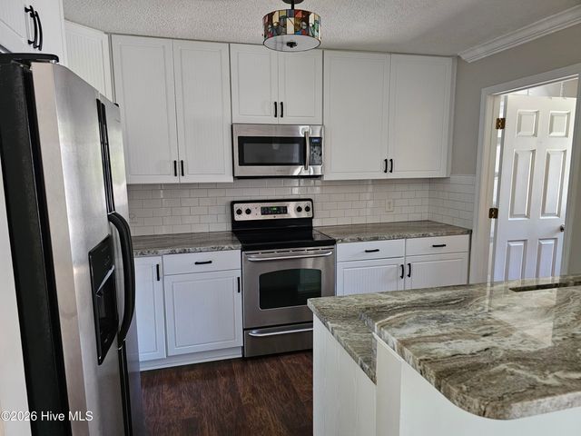304 75th Avenue N Apt A, Myrtle Beach, SC 29572
