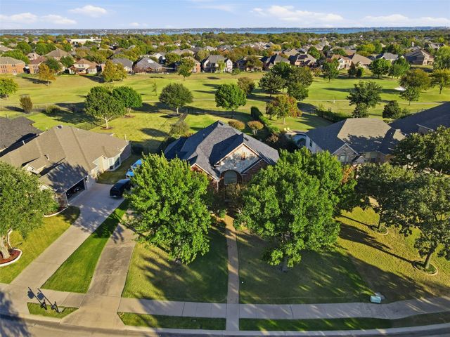 9910 Broadmoor Lane, Rowlett, TX 75089