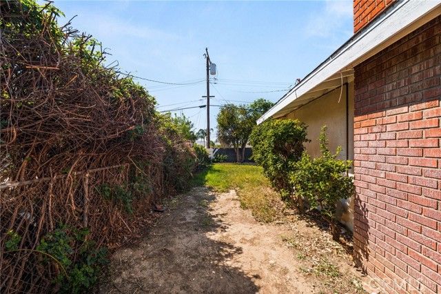 11822 Kingston, Grand Terrace, CA 92313