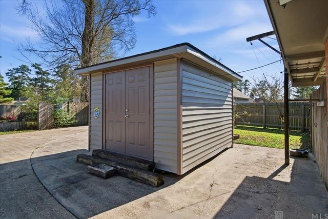 6325 Audusson Dr, Greenwell Springs, LA 70739