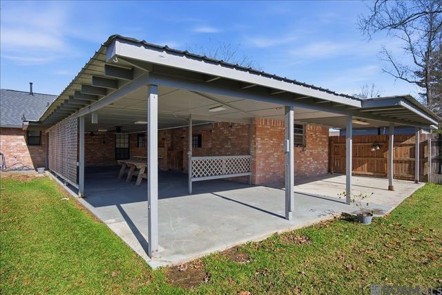 6325 Audusson Dr, Greenwell Springs, LA 70739