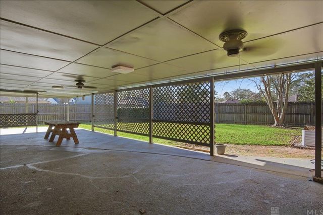 6325 Audusson Dr, Greenwell Springs, LA 70739