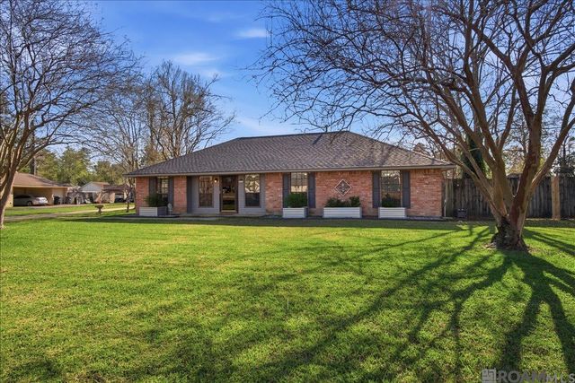 6325 Audusson Dr, Greenwell Springs, LA 70739