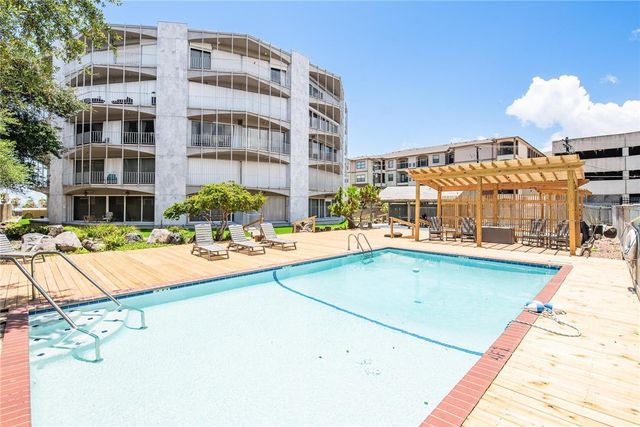 823 S Water St 6A and 6G, Corpus Christi, TX 78401