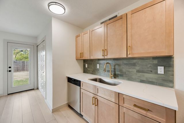 5229 Nash Drive, The Colony, TX 75056
