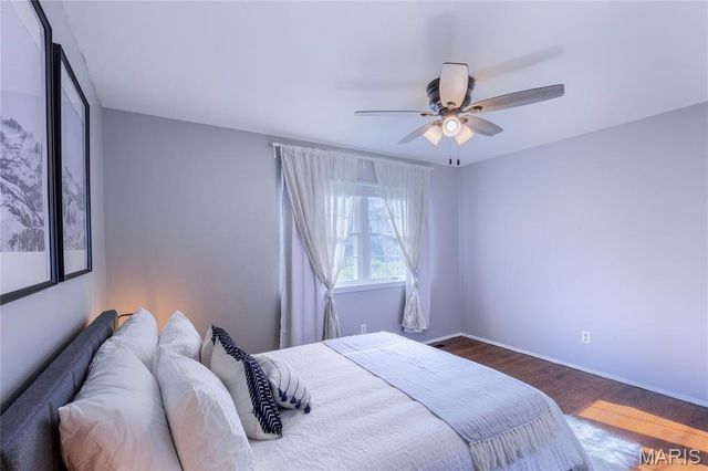 2402 Wesglen Estates Drive, Maryland Heights, MO 63043