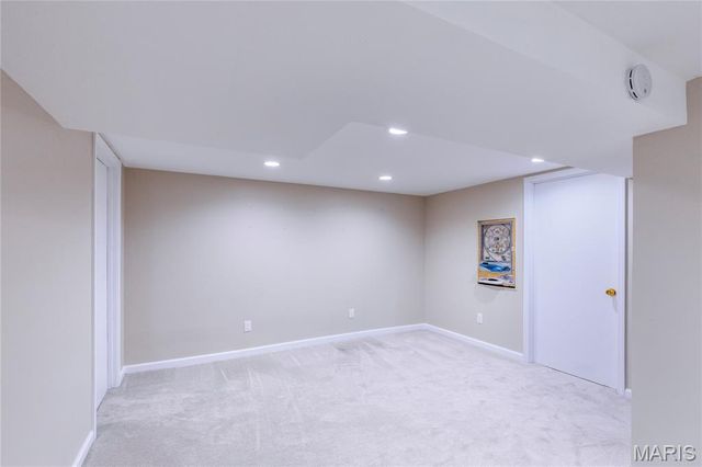 2402 Wesglen Estates Drive, Maryland Heights, MO 63043