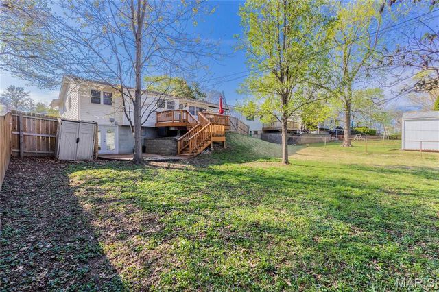 2402 Wesglen Estates Drive, Maryland Heights, MO 63043