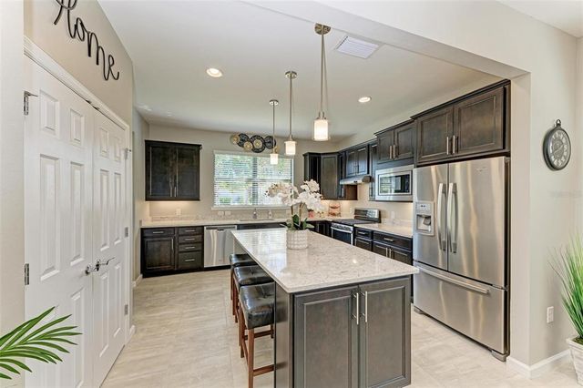 6739 HAVERHILL COURT, Lakewood Ranch, FL 34202