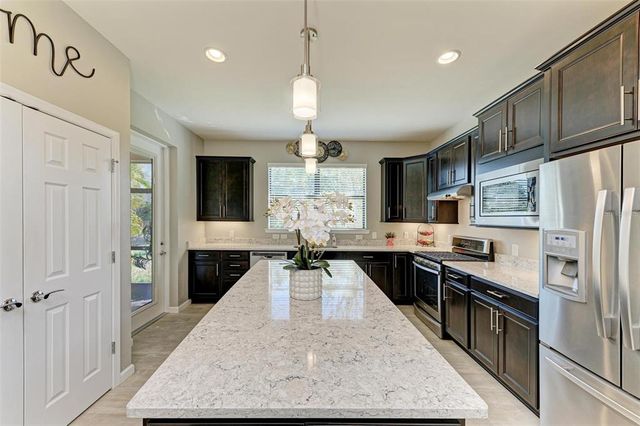 6739 HAVERHILL COURT, Lakewood Ranch, FL 34202