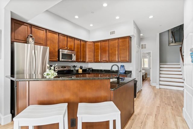 145 BRIGHTWATER DRIVE 7, Clearwater Beach, FL 33767