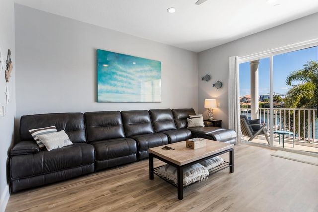 145 BRIGHTWATER DRIVE 7, Clearwater Beach, FL 33767