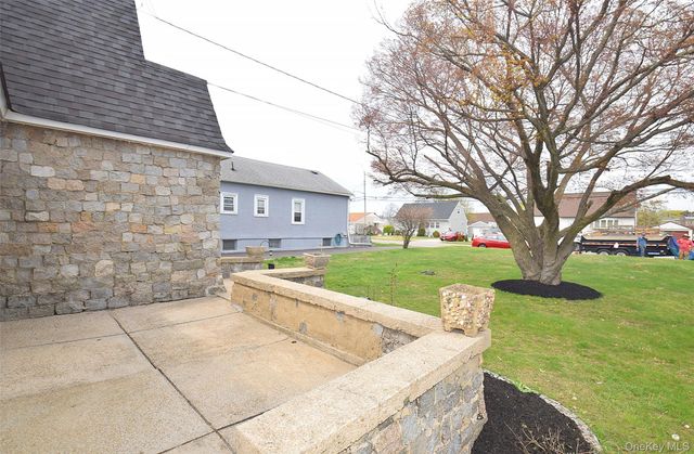 229 14th Street, West Babylon, NY 11704