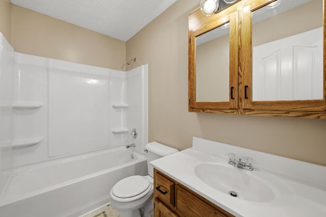 1220 Kenzie Court, Berea, KY 40403
