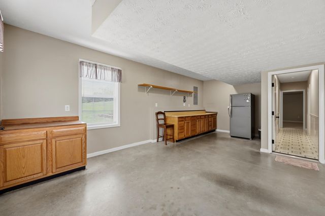 1220 Kenzie Court, Berea, KY 40403