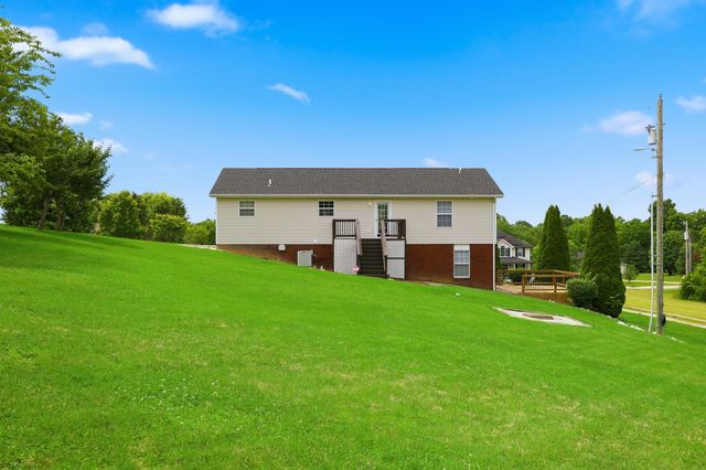 1220 Kenzie Court, Berea, KY 40403