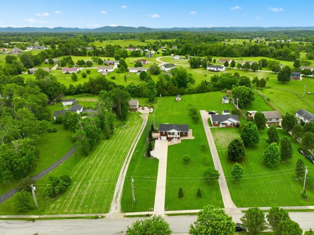 1220 Kenzie Court, Berea, KY 40403