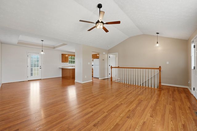1220 Kenzie Court, Berea, KY 40403