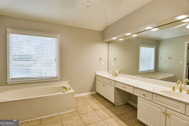 185 Gainford Court, Johns Creek, GA 30097
