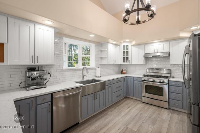 6141 S Roosevelt Drive, Wasilla, AK 99623