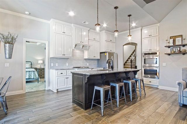 4909 Mahogany Drive, Edmond, OK 73025