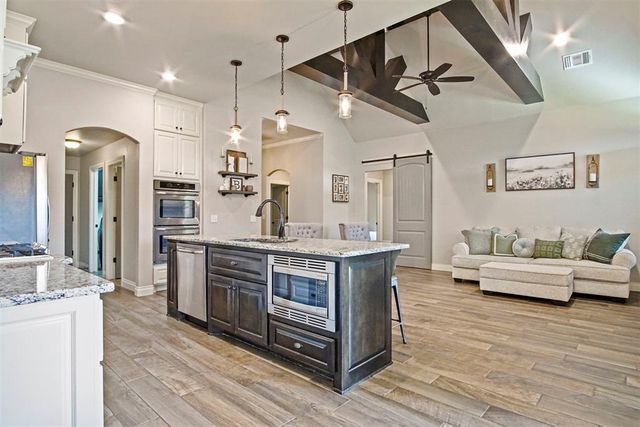 4909 Mahogany Drive, Edmond, OK 73025