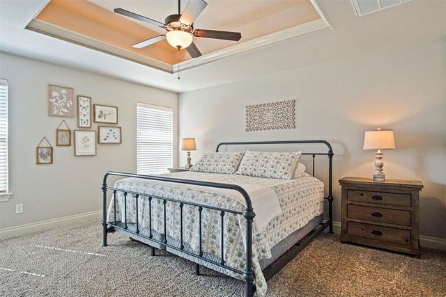 4909 Mahogany Drive, Edmond, OK 73025