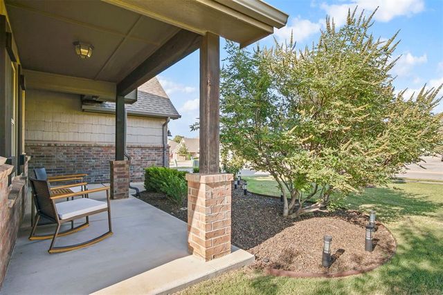 4909 Mahogany Drive, Edmond, OK 73025