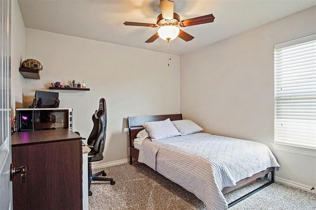 4909 Mahogany Drive, Edmond, OK 73025