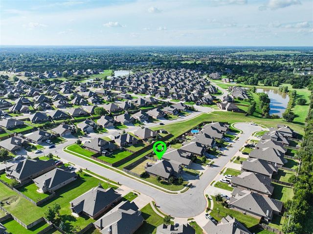 4909 Mahogany Drive, Edmond, OK 73025