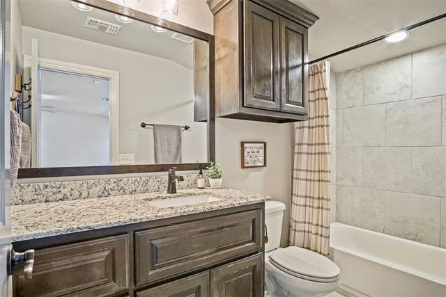 4909 Mahogany Drive, Edmond, OK 73025