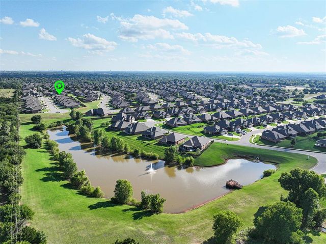 4909 Mahogany Drive, Edmond, OK 73025