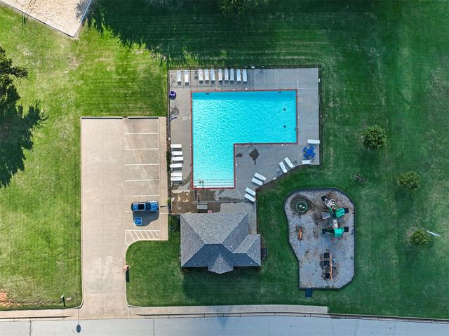 4909 Mahogany Drive, Edmond, OK 73025