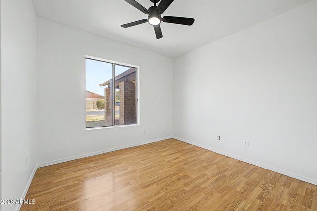 843 W PERALTA Avenue, Mesa, AZ 85210