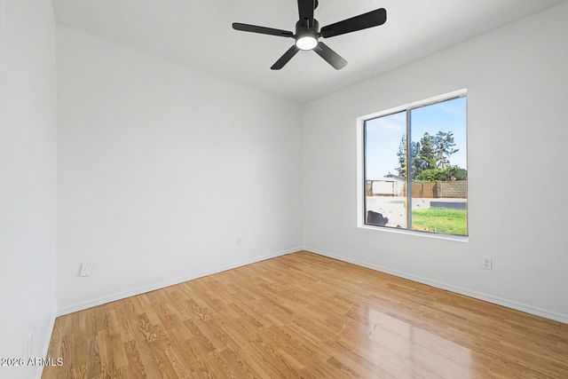 843 W PERALTA Avenue, Mesa, AZ 85210