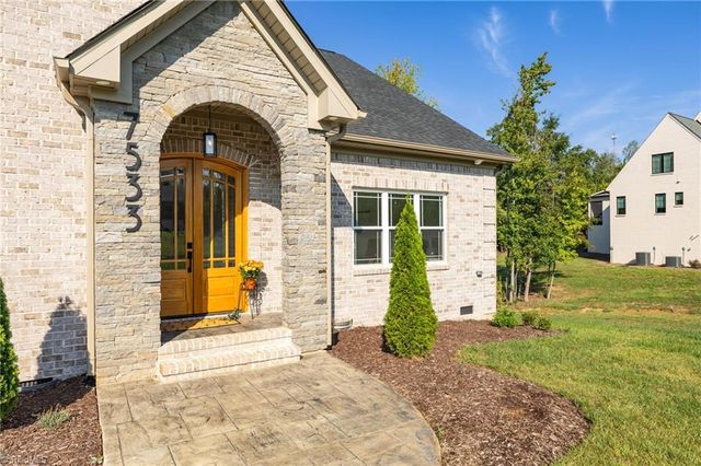 7533 Shadow Creek Drive, Summerfield, NC 27358
