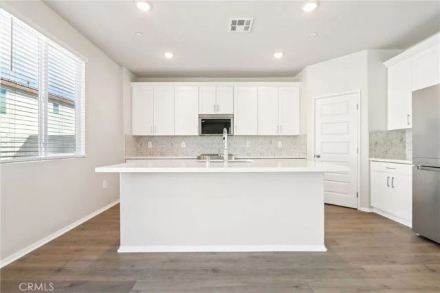 2051 Tangelo Lane, Redlands, CA 92374