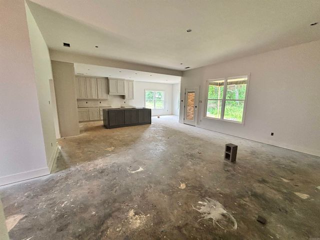 18 Avondale Road, Cabot, AR 72023
