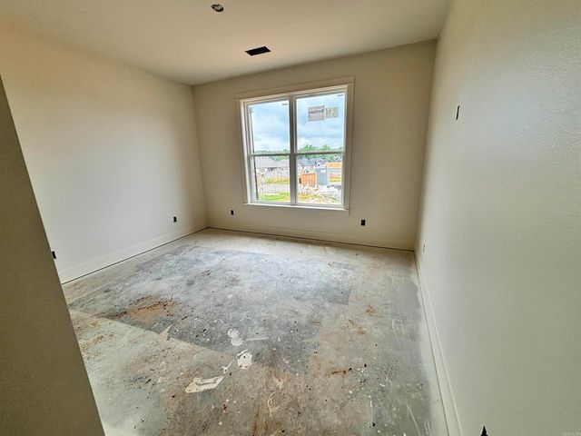 18 Avondale Road, Cabot, AR 72023