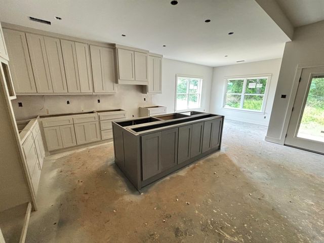 18 Avondale Road, Cabot, AR 72023