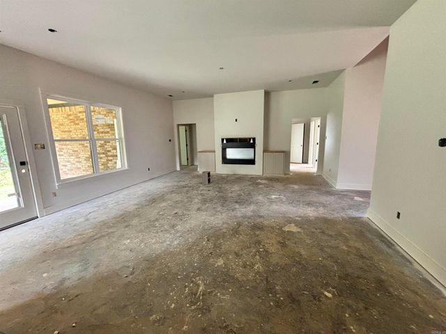 18 Avondale Road, Cabot, AR 72023