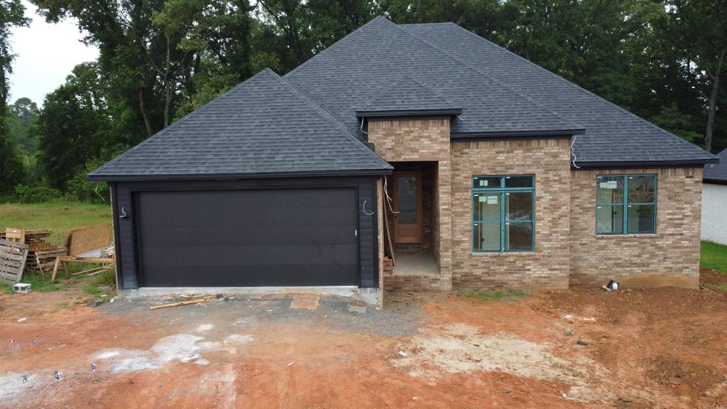 18 Avondale Road, Cabot, AR 72023
